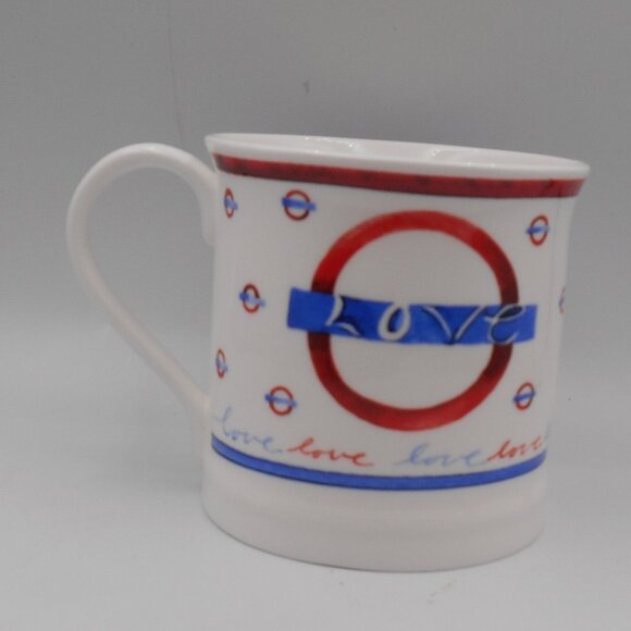 ROSE OF ENGLAND ORIGINAL DESIGN MUG COFFEE CUP FLAG LOVE HEART FINE BONE CHINA - Picture 2 of 9